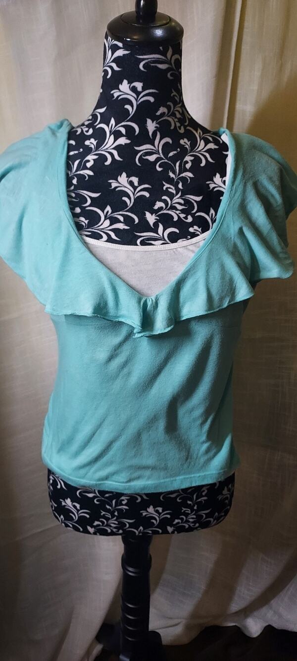 One Step Up Blue Ruffle Blouse with V Neck and Attached Tank Top Size Large